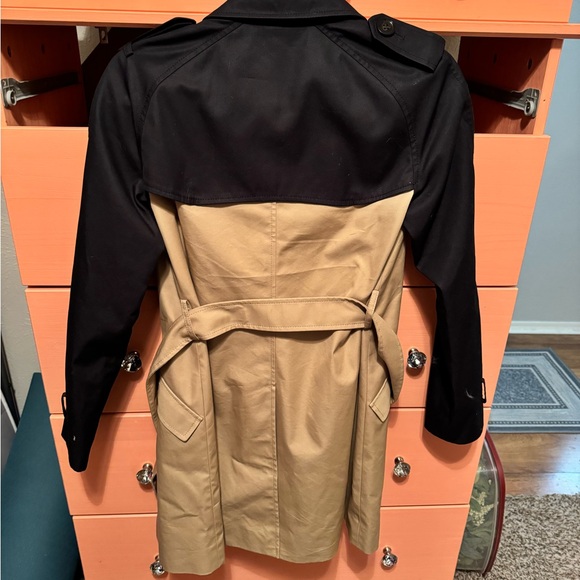 Coach Trench - Picture 2 of 3